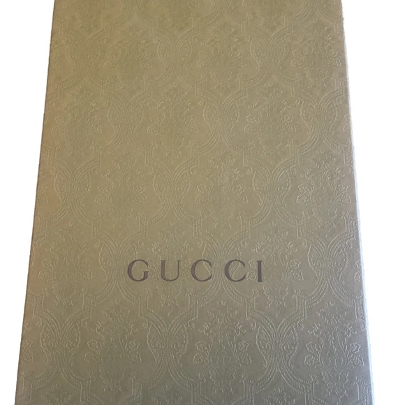 Men’s Size 10 Gucci Sneakers **never worn** - Picture 6 of 8